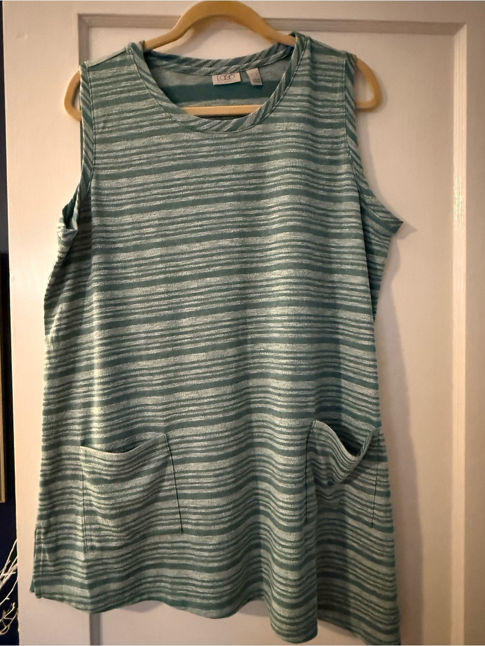 LOGO by Lori Goldstein Mint Green Striped Sleeveless Tunic with Pockets xl